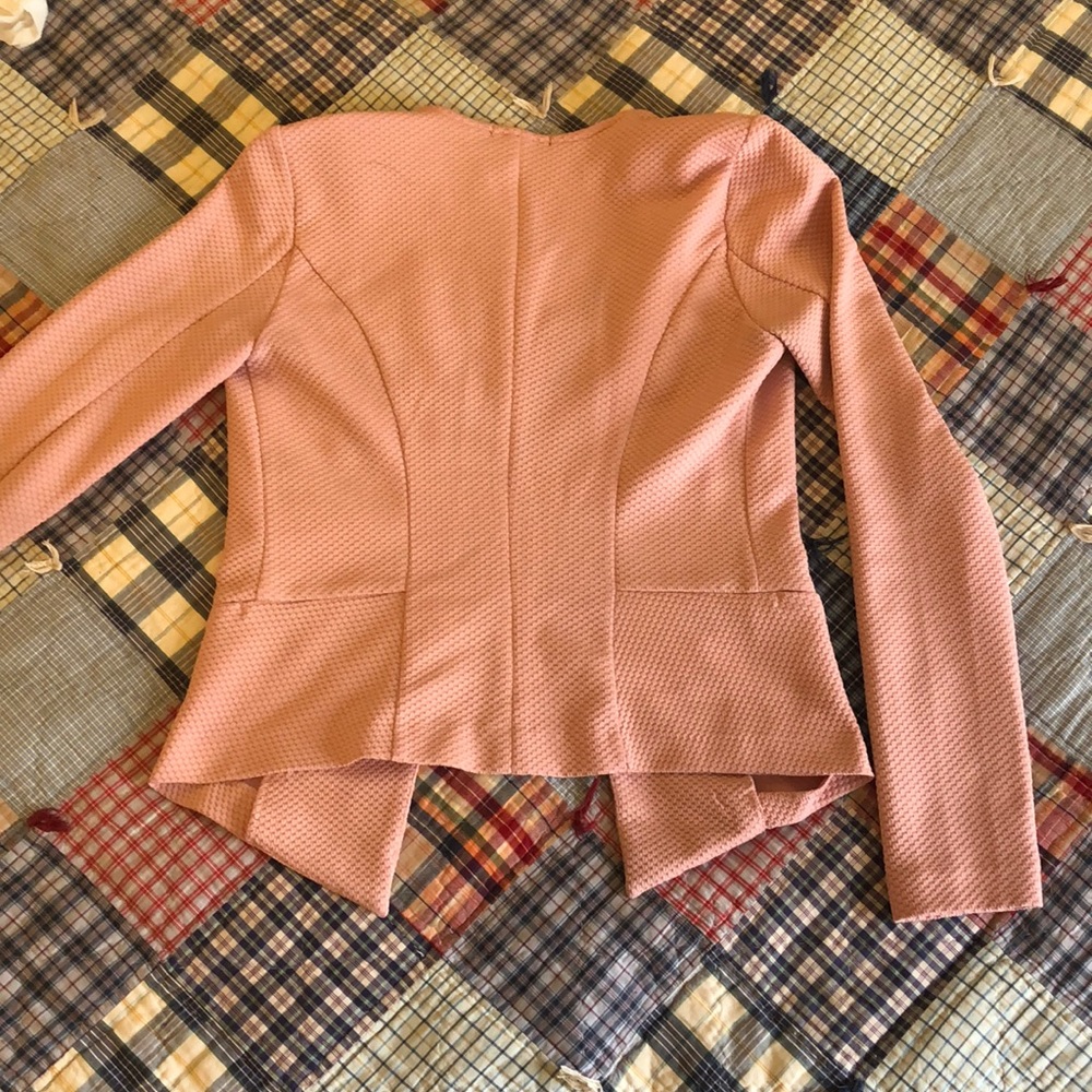 Blush Blazer - Picture 2 of 5